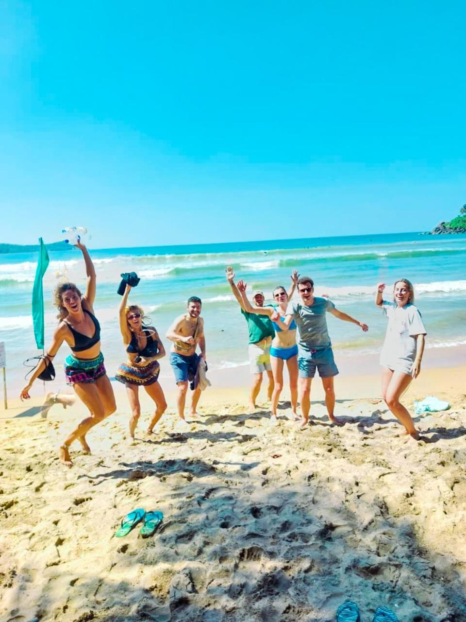 Gaia Ocean Surf Yoga Hostel Ahangama Exterior photo